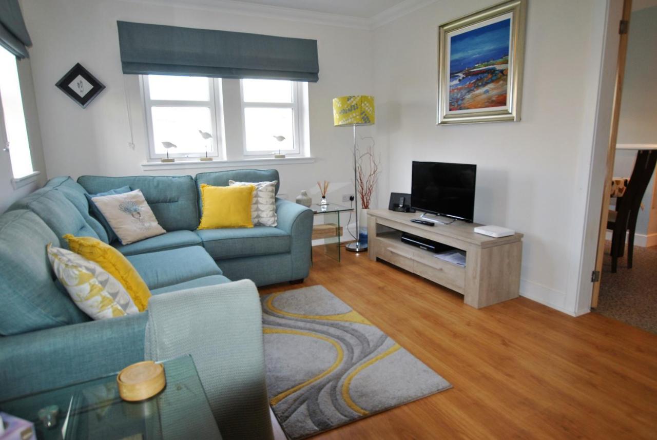 The Neuk- Contemporary Coastal Apartment *